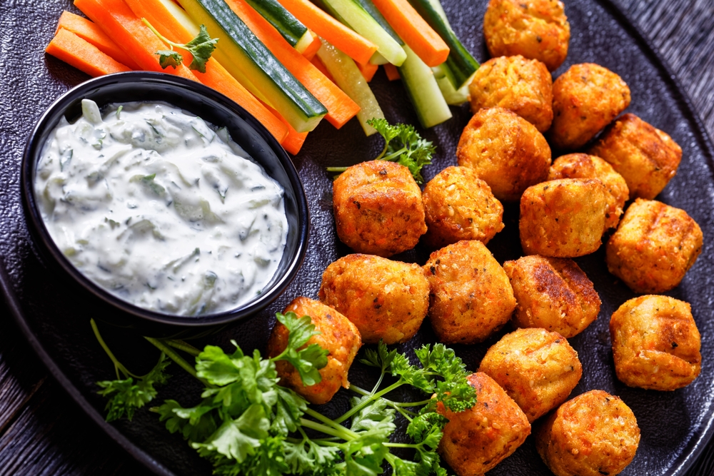 Chickpea,And,Veggies,Mini,Rolls,Or,Gnocchi,Served,With,Fresh